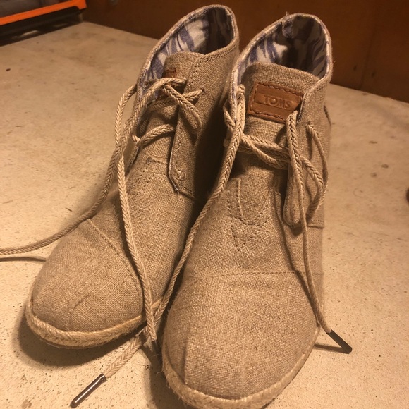 Tom’s Wedges - Picture 1 of 5